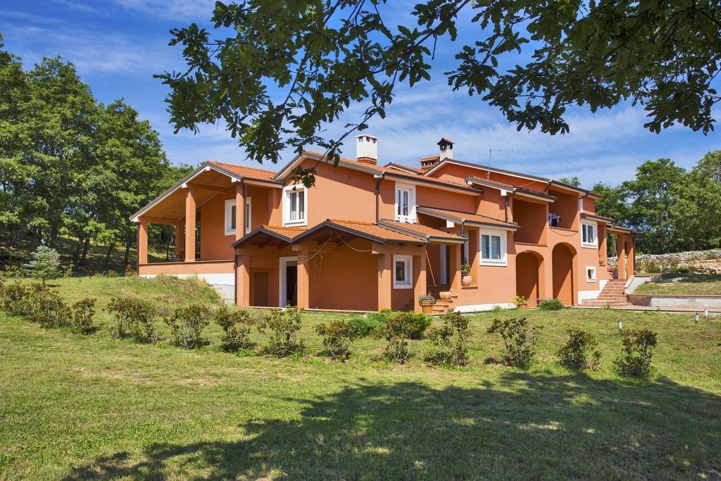 Apartments Matelici Divsici Екстер'єр фото