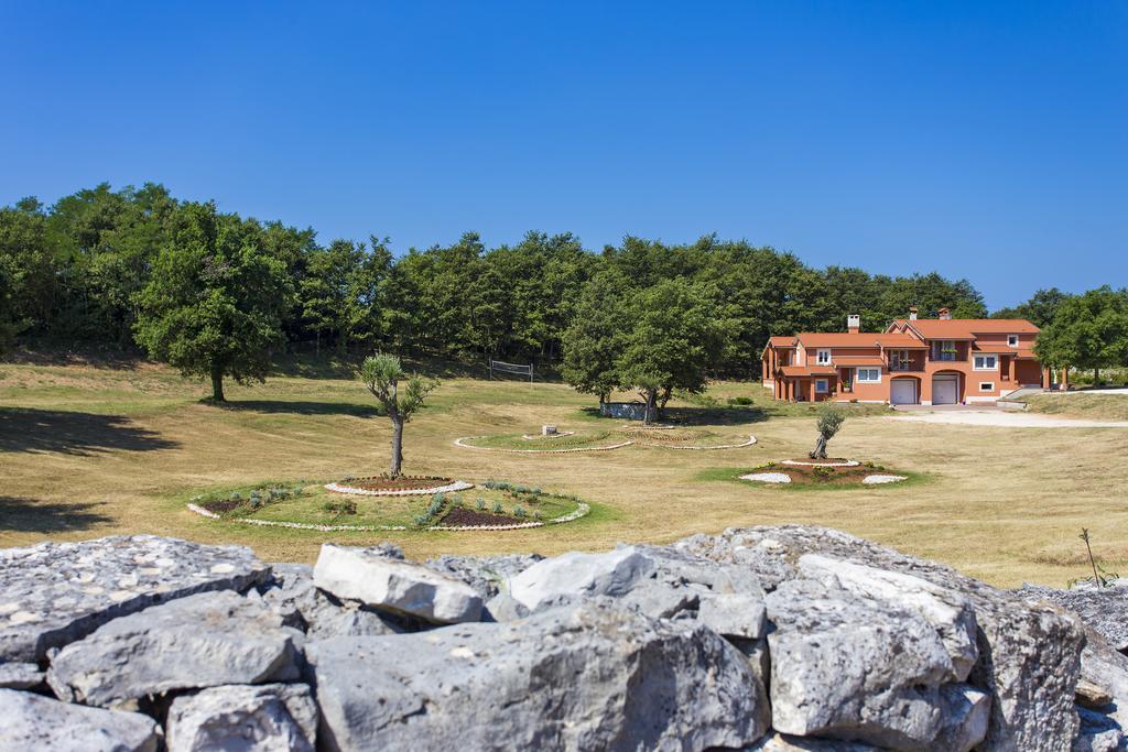 Apartments Matelici Divsici Екстер'єр фото