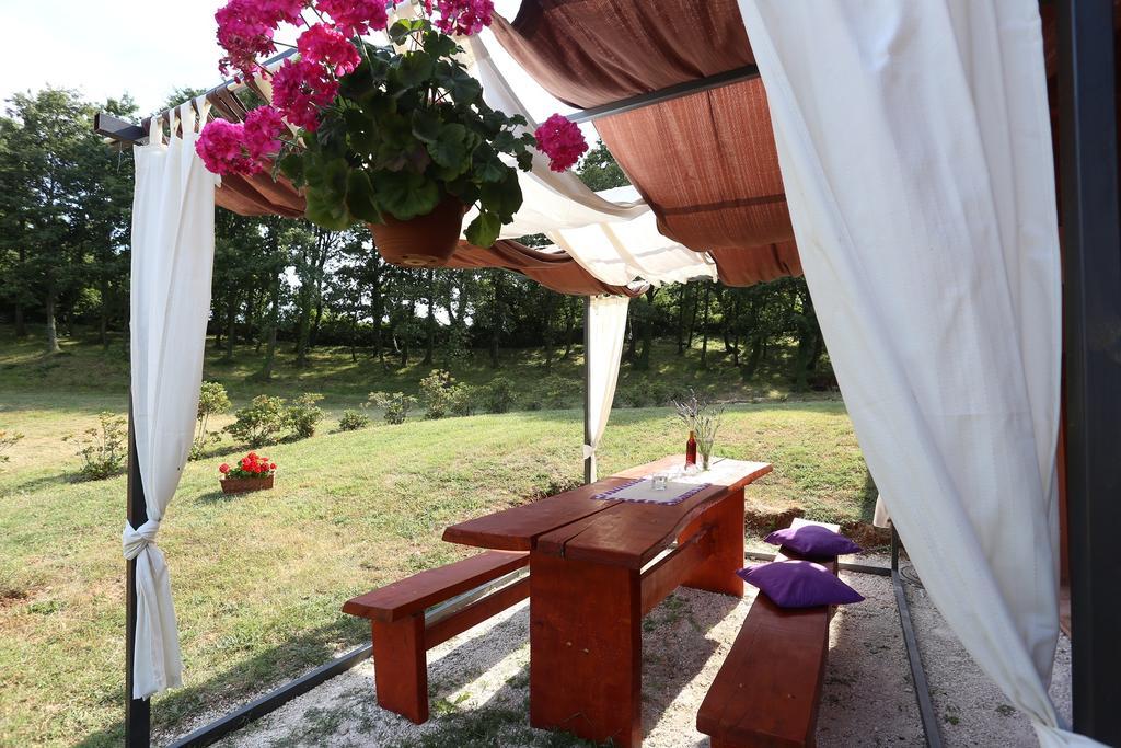 Apartments Matelici Divsici Екстер'єр фото